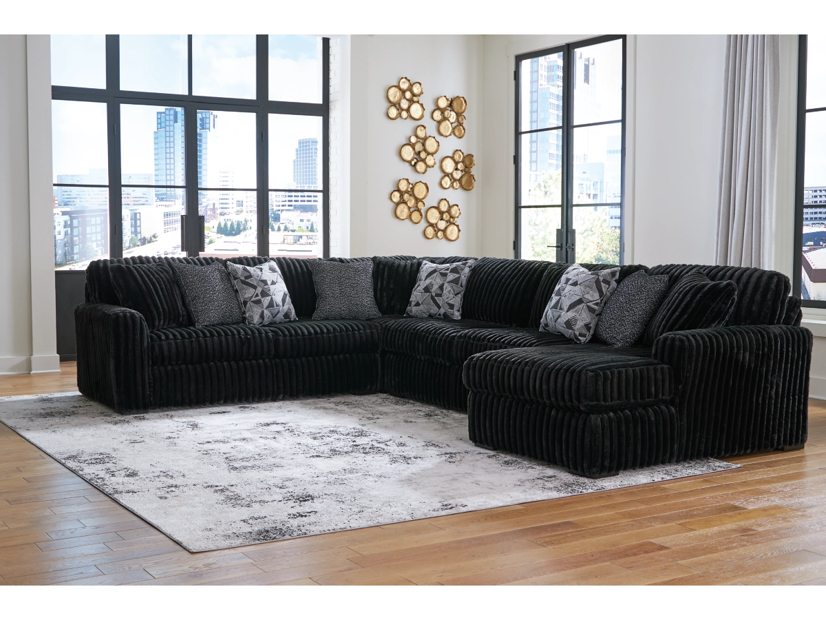 Midnight-Madness 4-Piece Sectional with Chaise